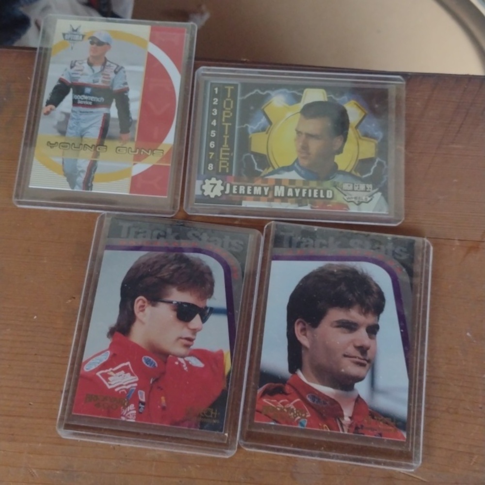 Inserts NASCAR Racing Trading Cards Collection - Picture 5 of 5